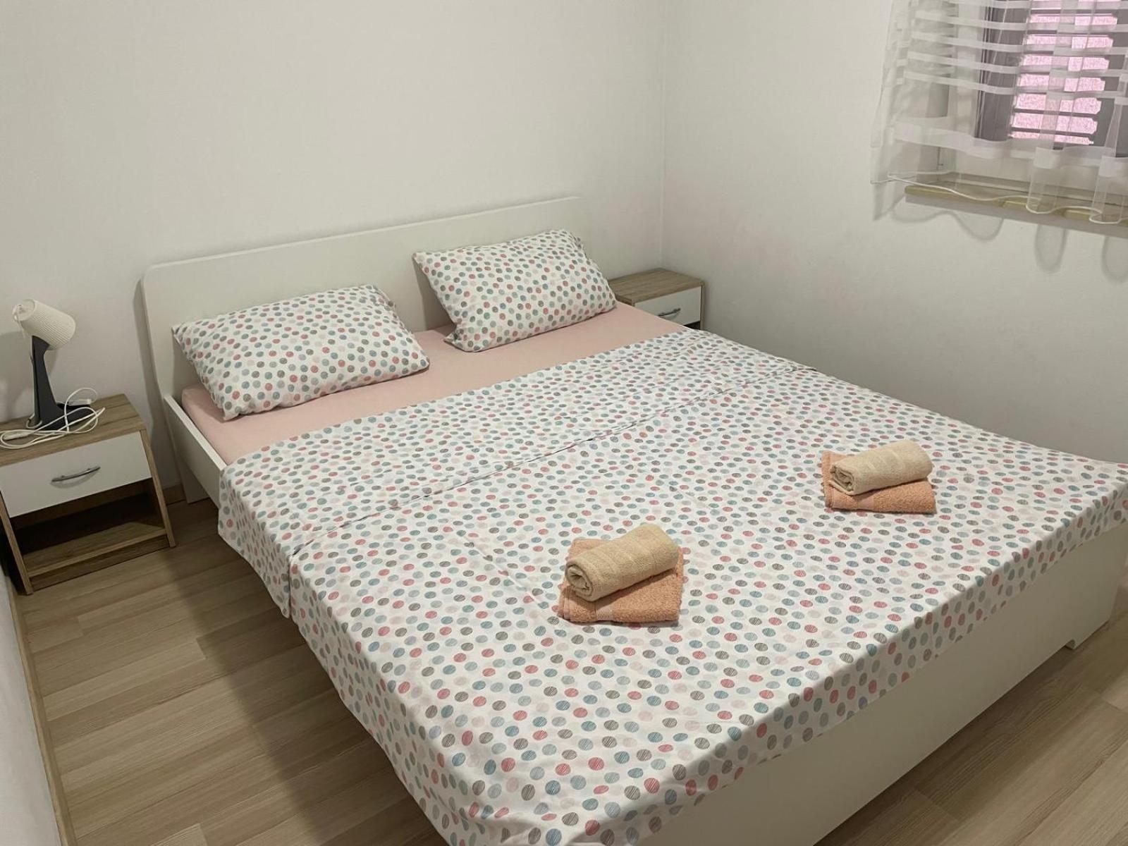 Apartmani Kid Vir Exterior foto